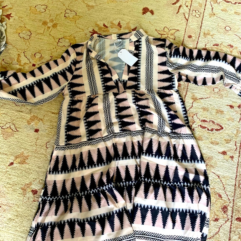 Cute summery dress. Size medium
